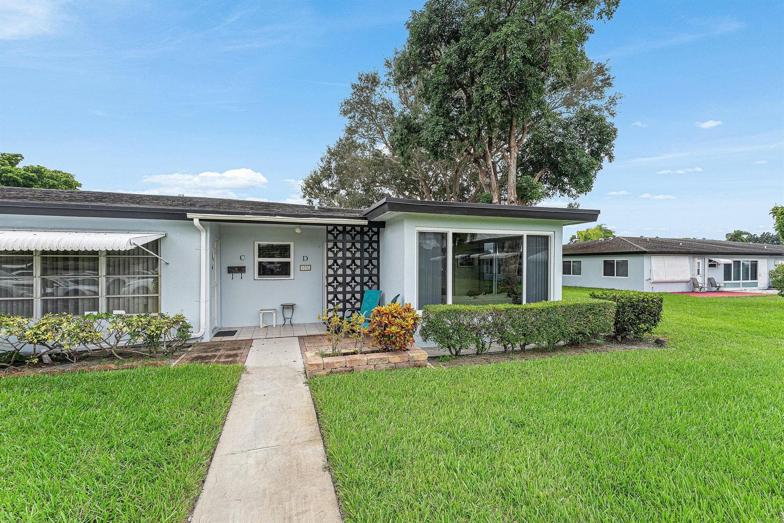572 HIGH POINT Drive # D, Delray Beach FL 33445