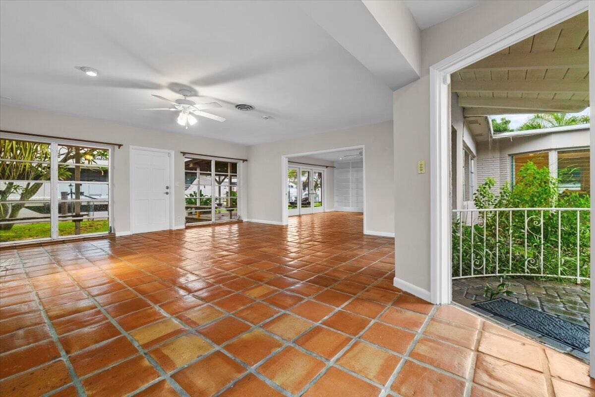 2337 SW 27TH Avenue, Fort Lauderdale FL 33312