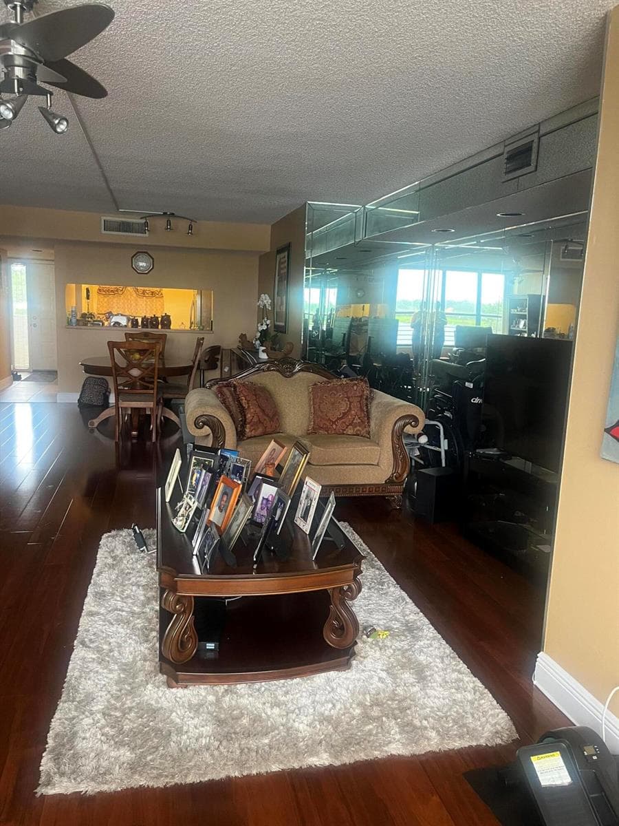 2907 CARAMBOLA Circle S # 204, Coconut Creek FL 33066