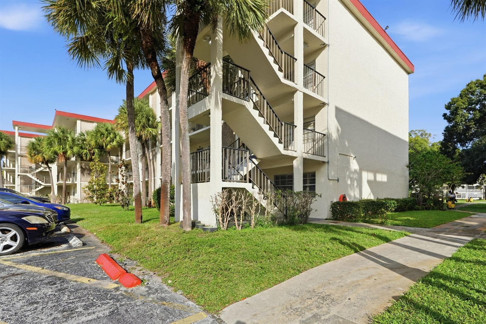 3000 NW 48th Terrace # 130, Lauderdale Lakes FL 33313