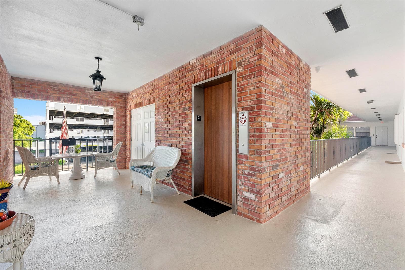 2424 NE 9th Street # 305, Fort Lauderdale FL 33304