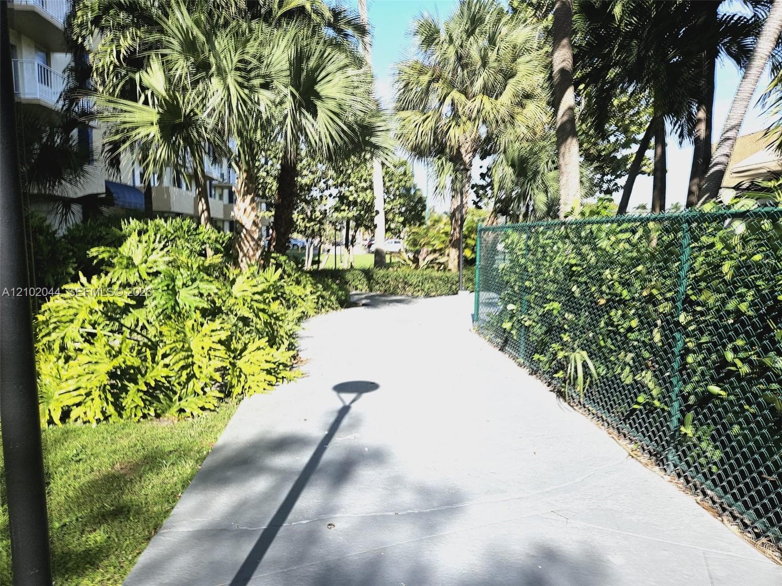4550 NW 9th St # 303E, Miami FL 33126