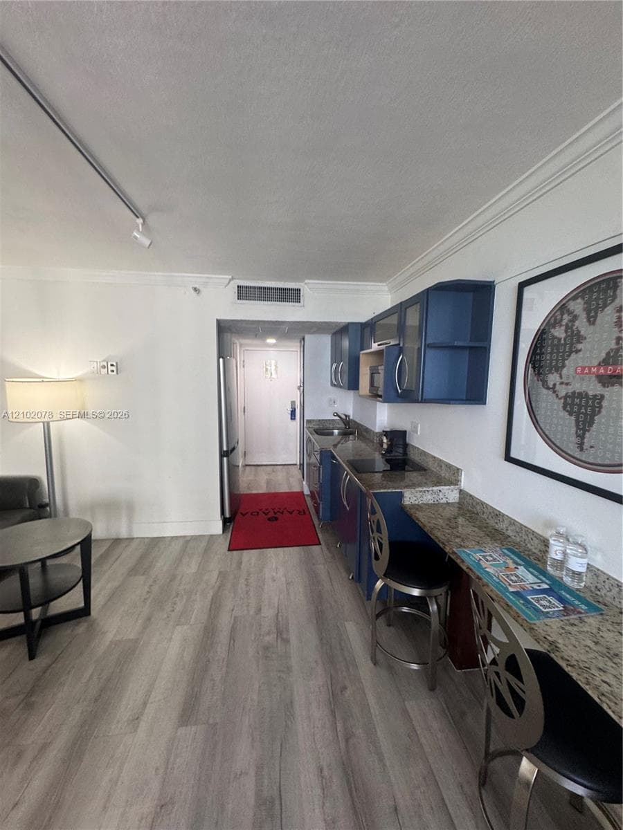 19201 Collins Ave # 918, Sunny Isles Beach FL 33160