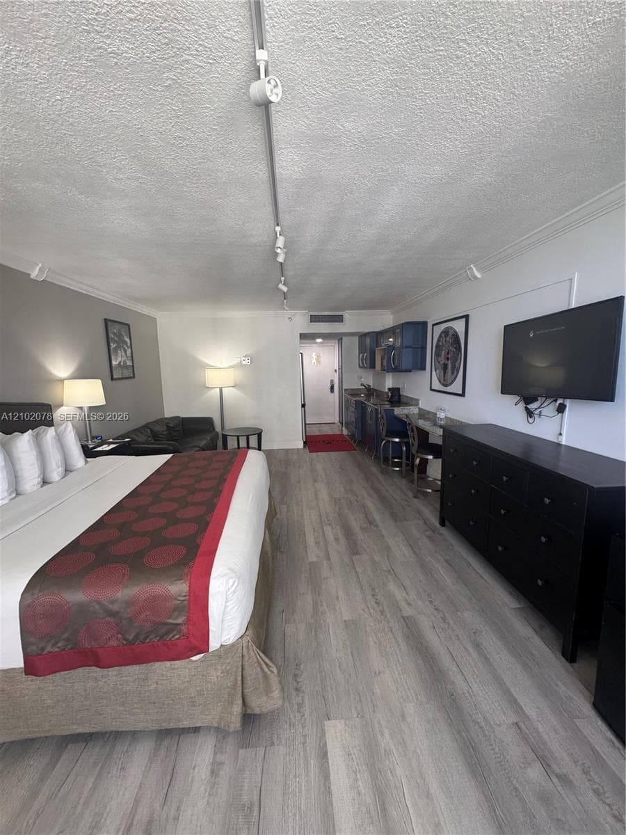 19201 Collins Ave # 918, Sunny Isles Beach FL 33160