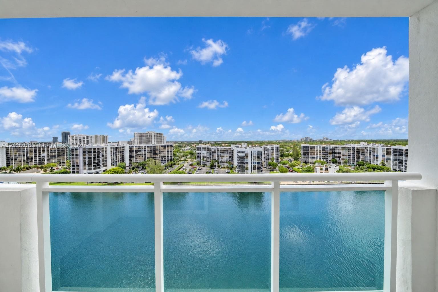 3000 S Ocean Dr # 1208, Hollywood FL 33019
