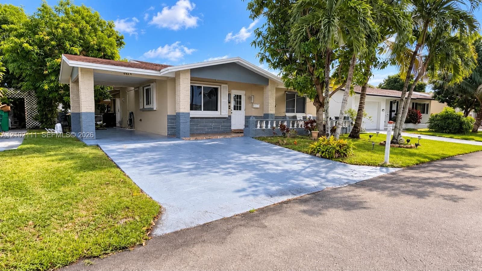 4919 NW 52nd St, Tamarac FL 33319