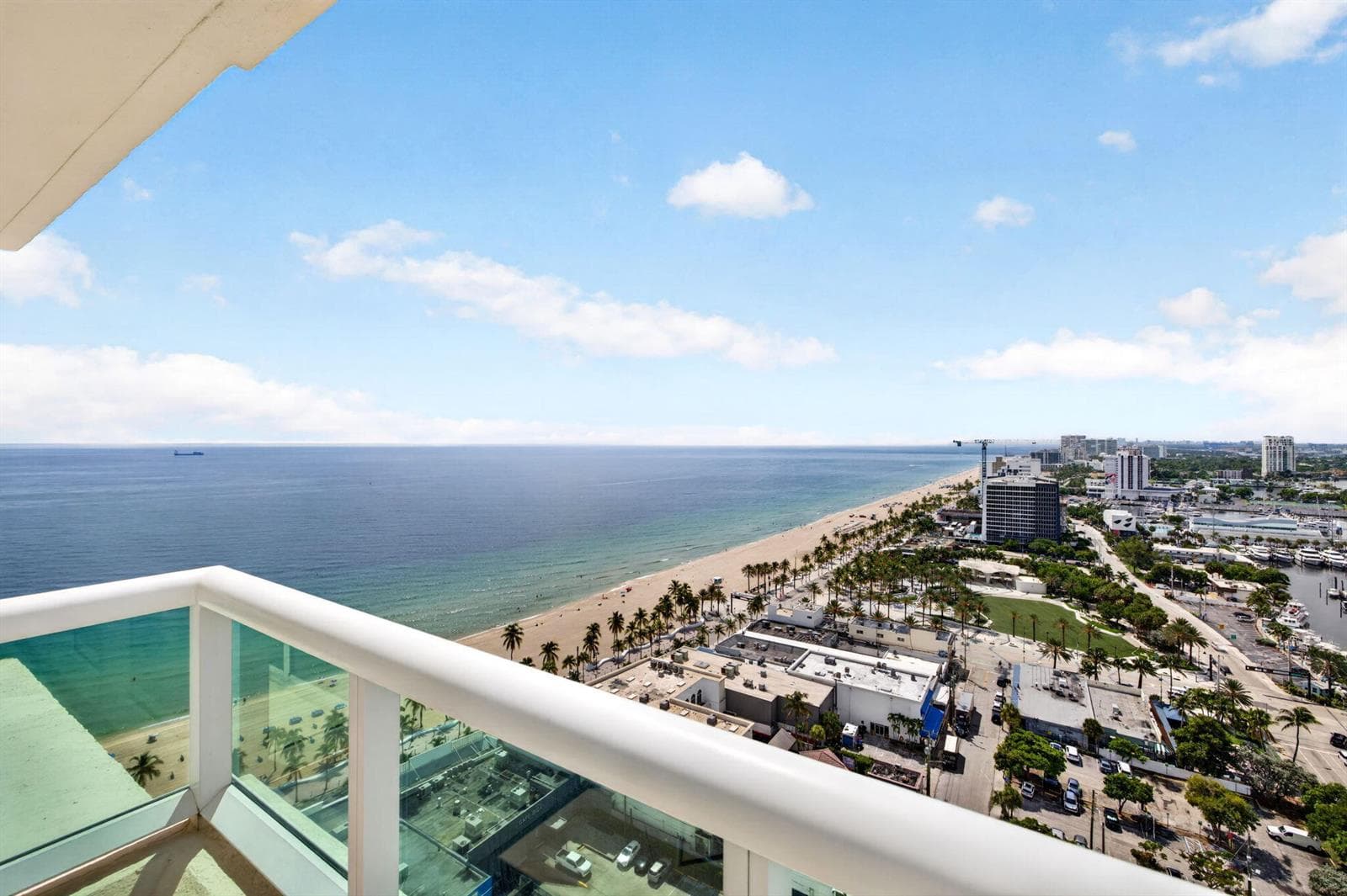 101 S FORT LAUDERDALE BEACH Boulevard # 2407, Fort Lauderdale FL 33316