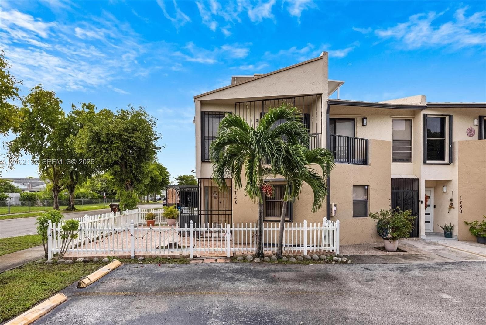 1746 W 58th St # 1746, Hialeah FL 33012