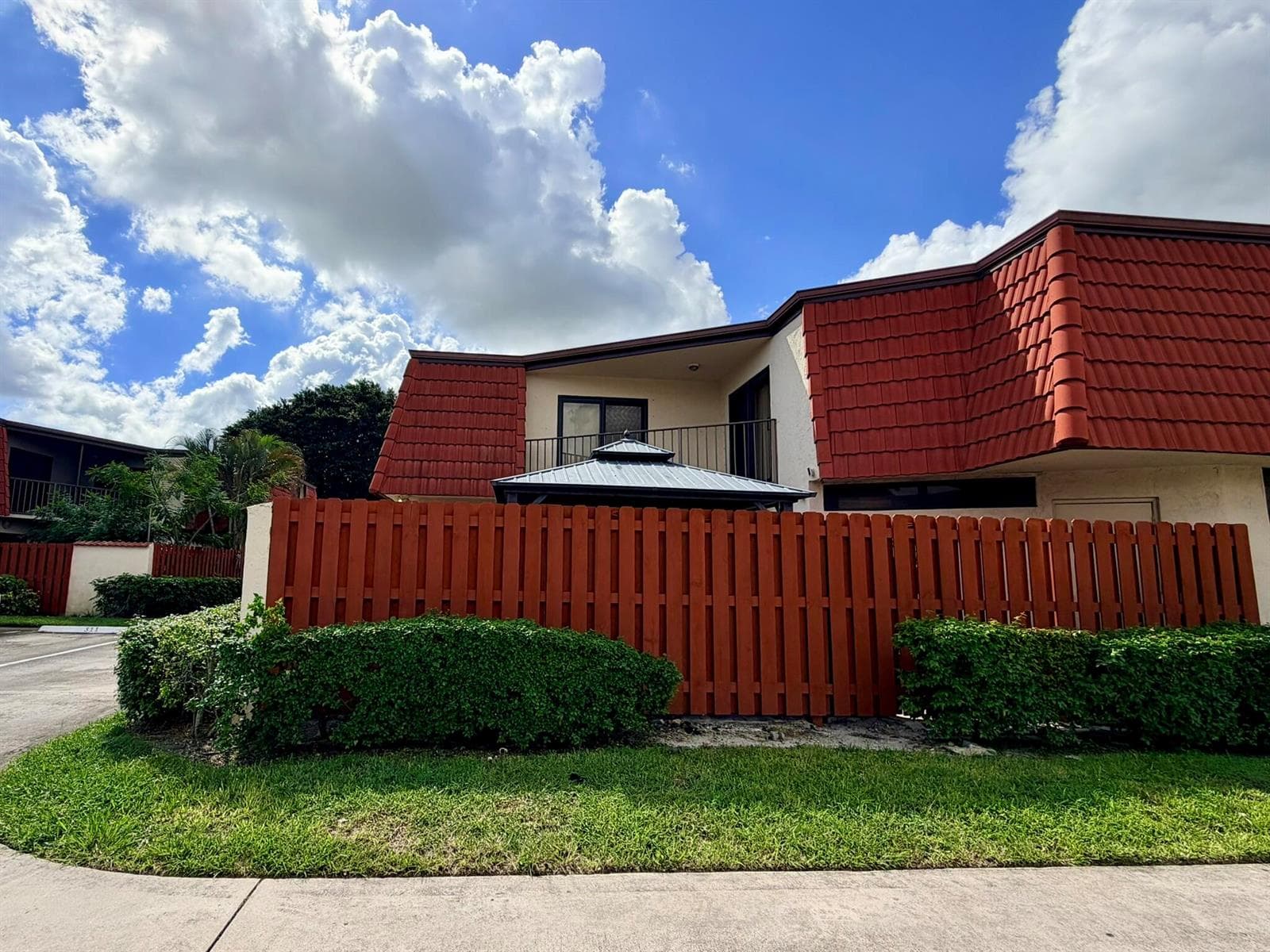 3870 VICTORIA Drive, West Palm Beach FL 33406