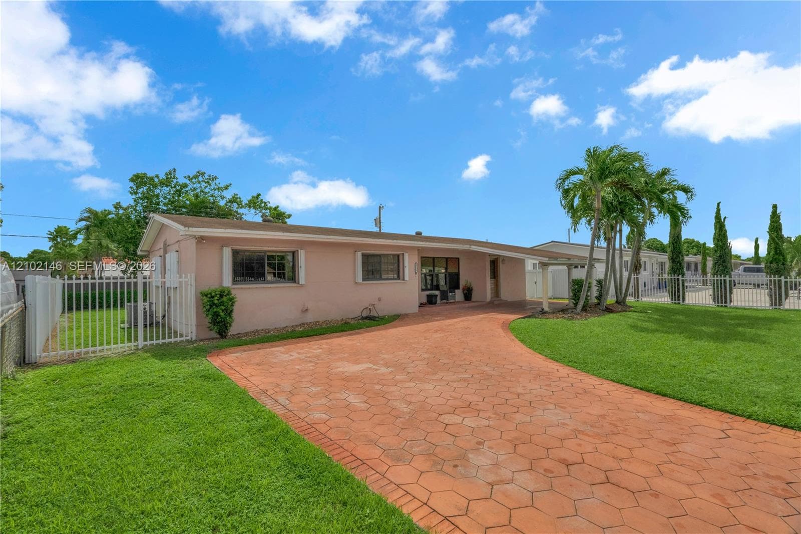 4770 NW 171st St, Miami Gardens FL 33055