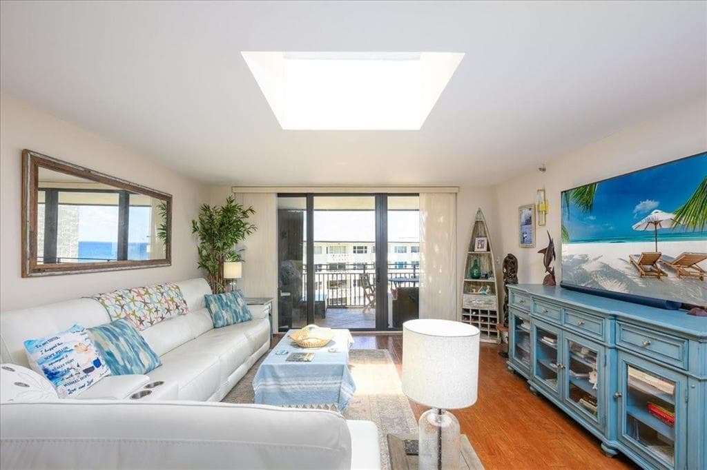 1167 HILLSBORO MILE # 706, Hillsboro Beach FL 33062
