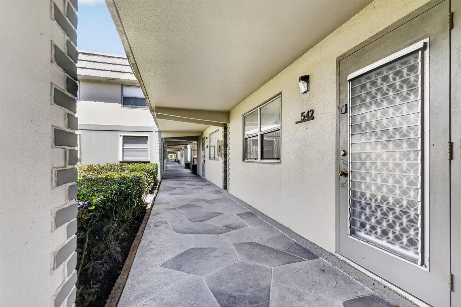 542 Monaco Way, Delray Beach FL 33446