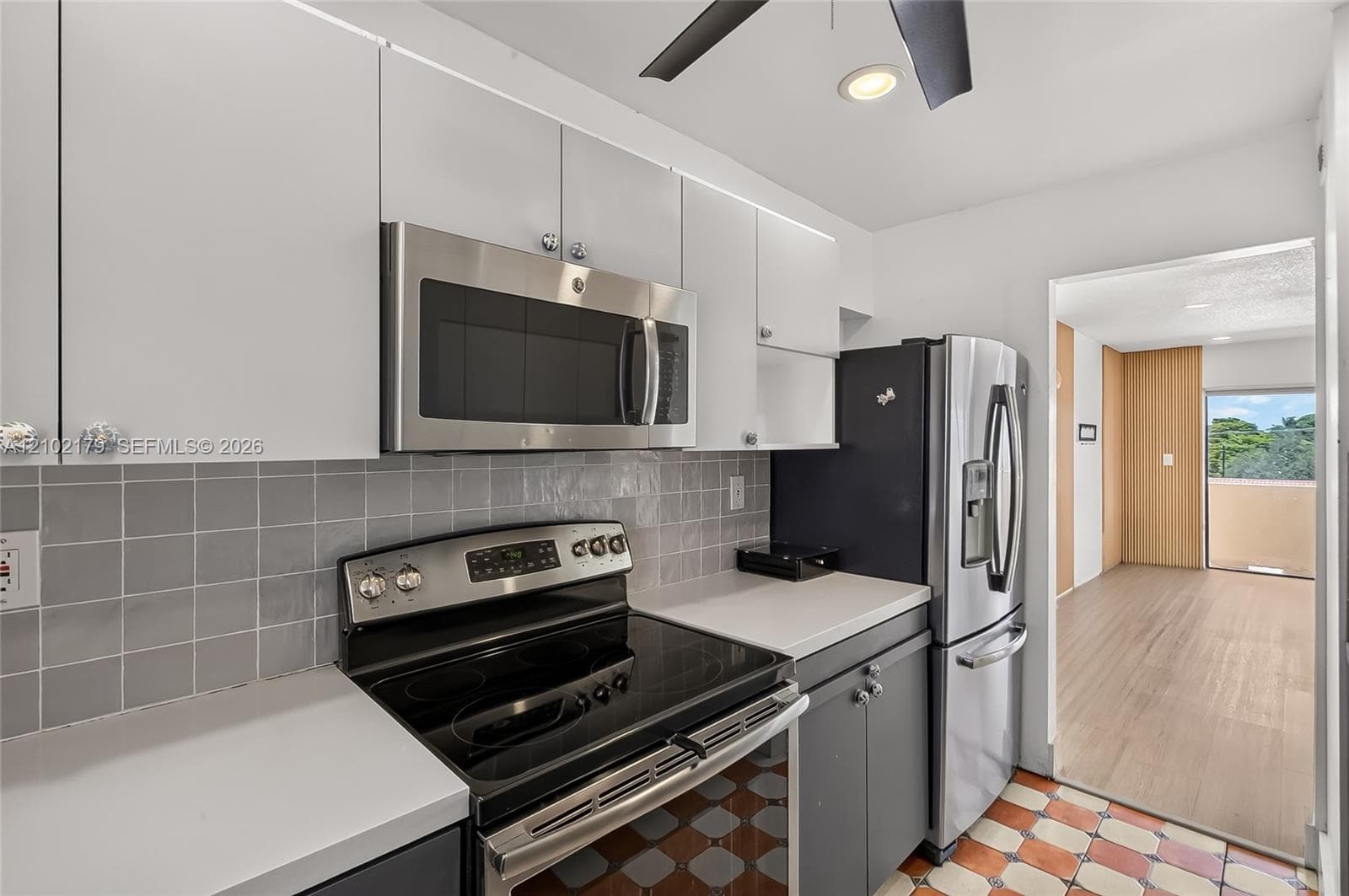 525 Coral Way # 403, Coral Gables FL 33134