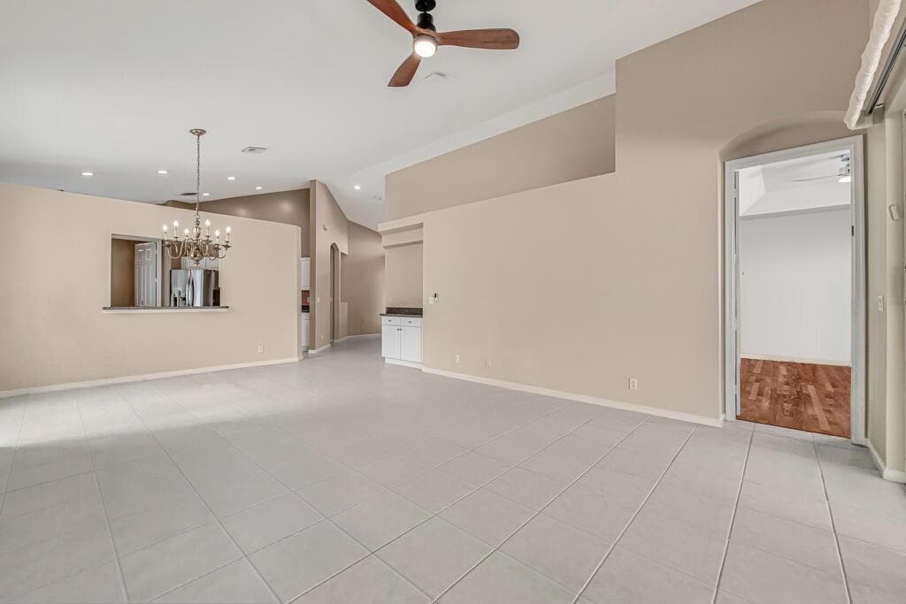 8067 BELLAFIORE Way, Boynton Beach FL 33472