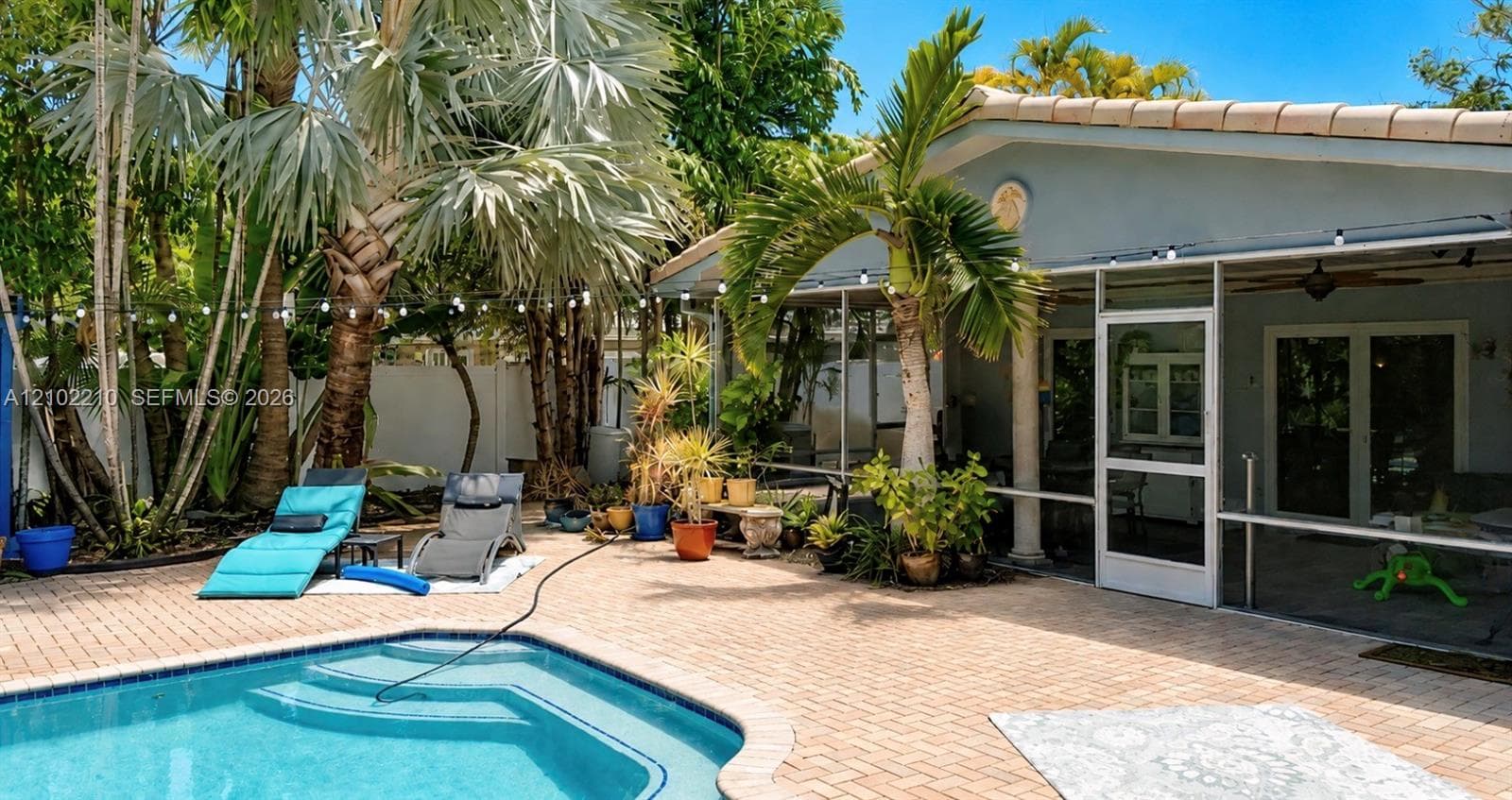 2400 NE 5th Ave, Wilton Manors FL 33305
