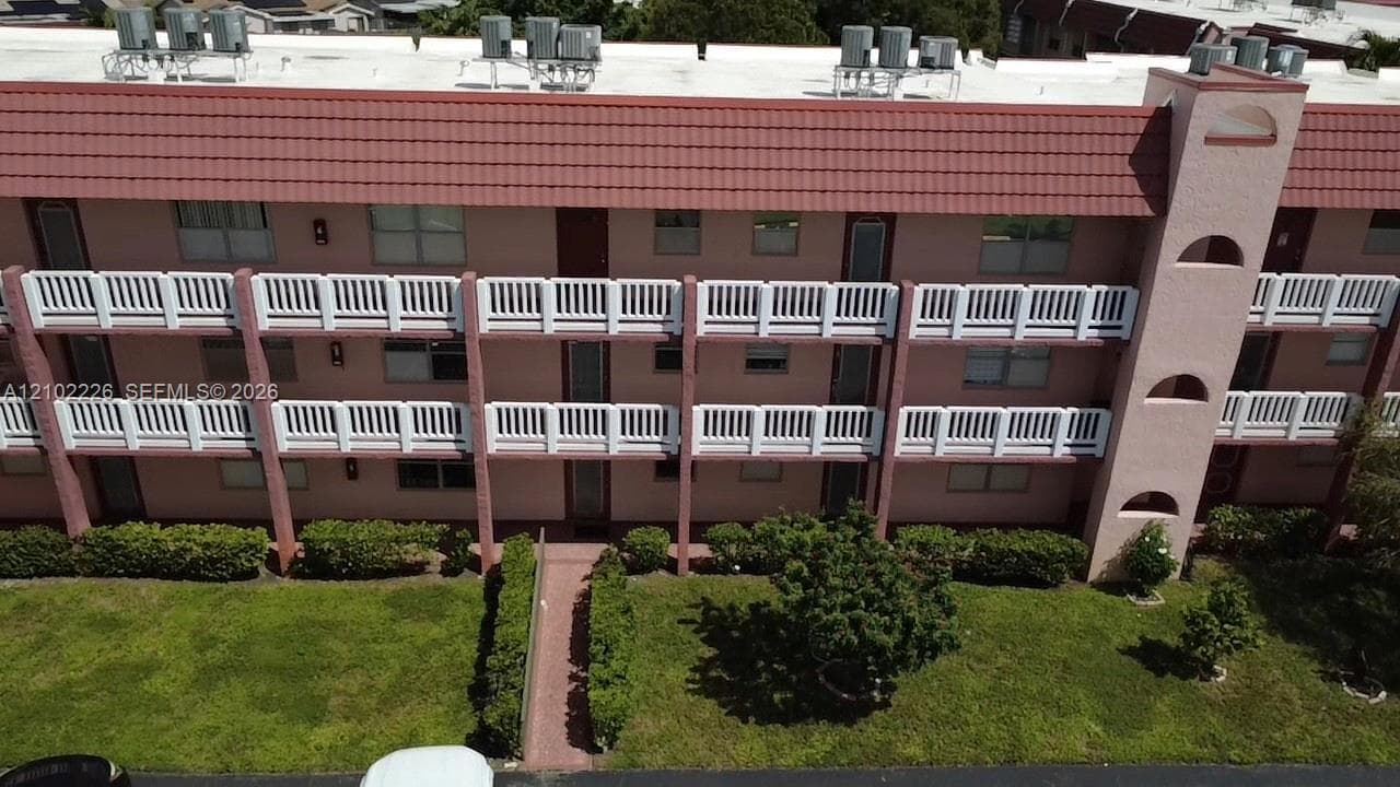 9641 Sunrise Lakes Blvd # 203, Sunrise FL 33322