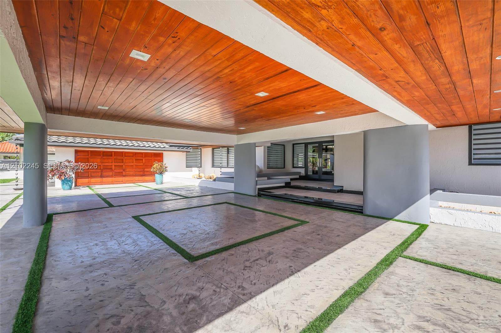 13801 SW 34th St, Miami FL 33175