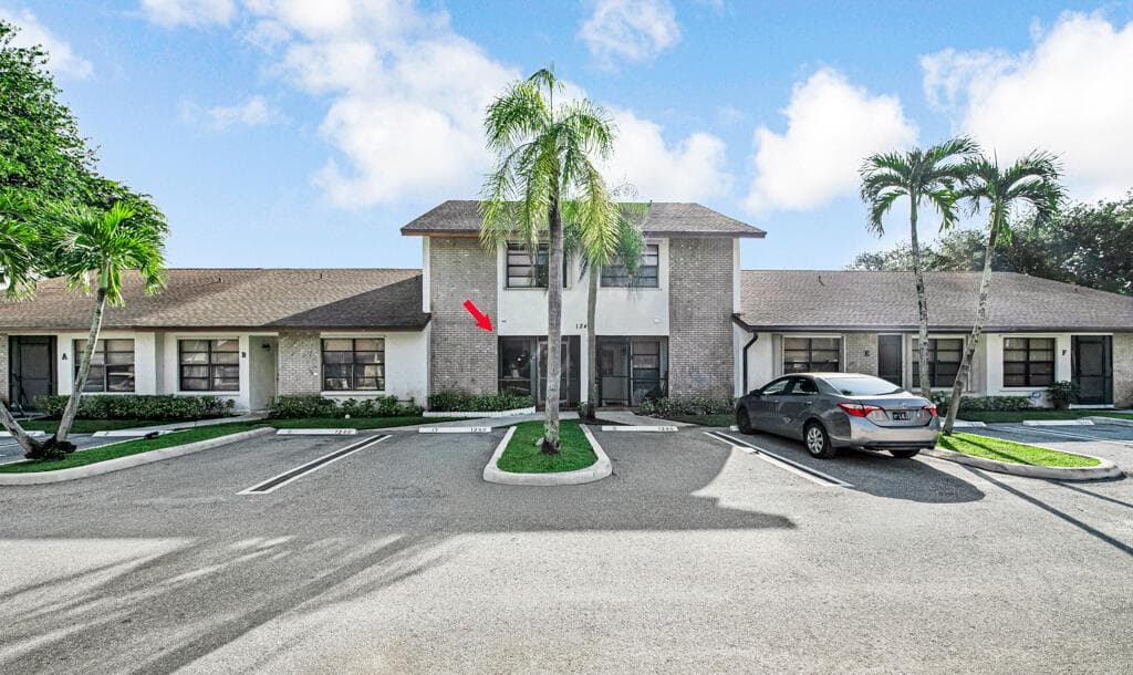 1240 PARKSIDE GREEN Drive # C, FL 33415