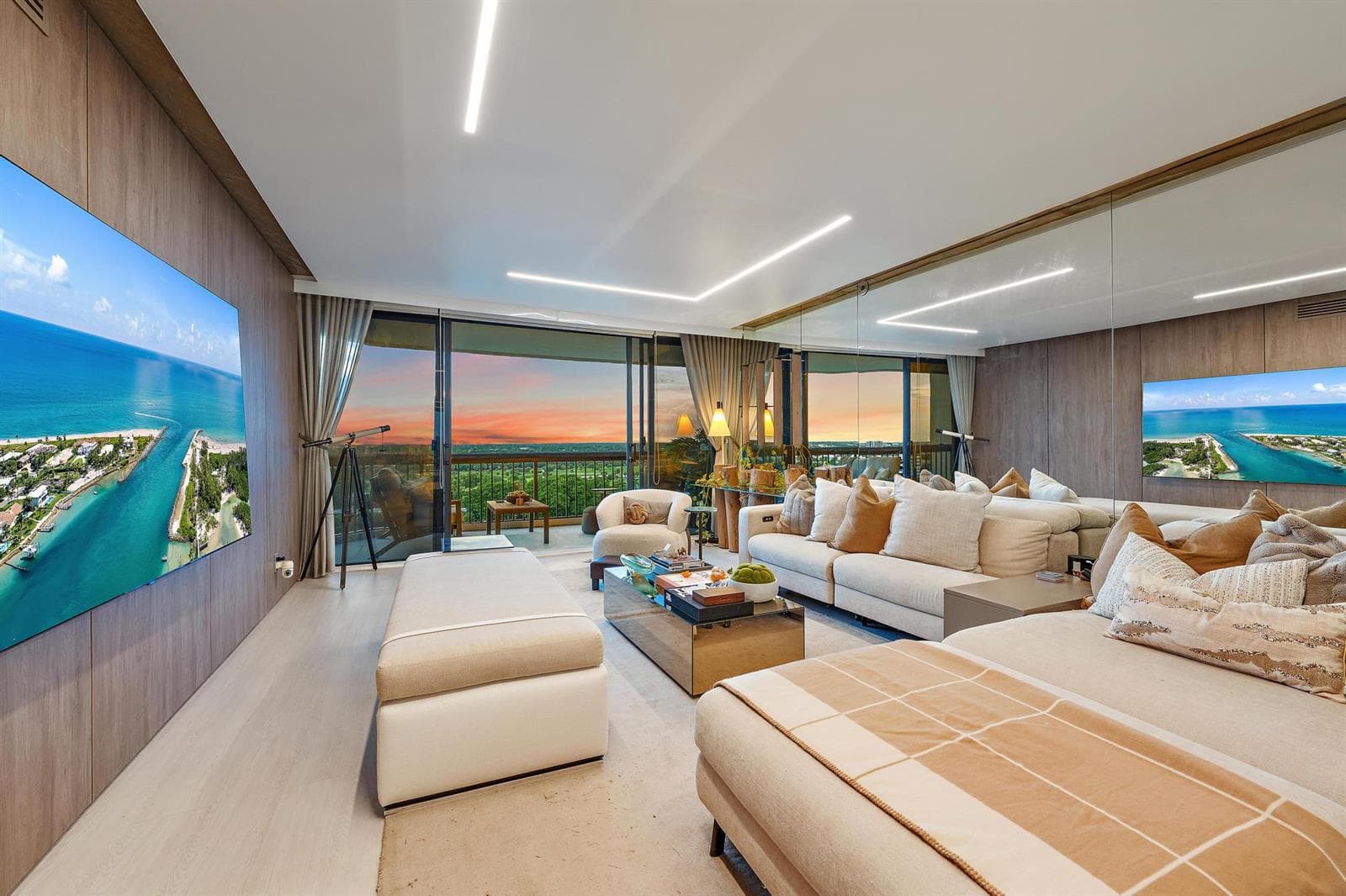 1900 Consulate Place # 1205, West Palm Beach FL 33401