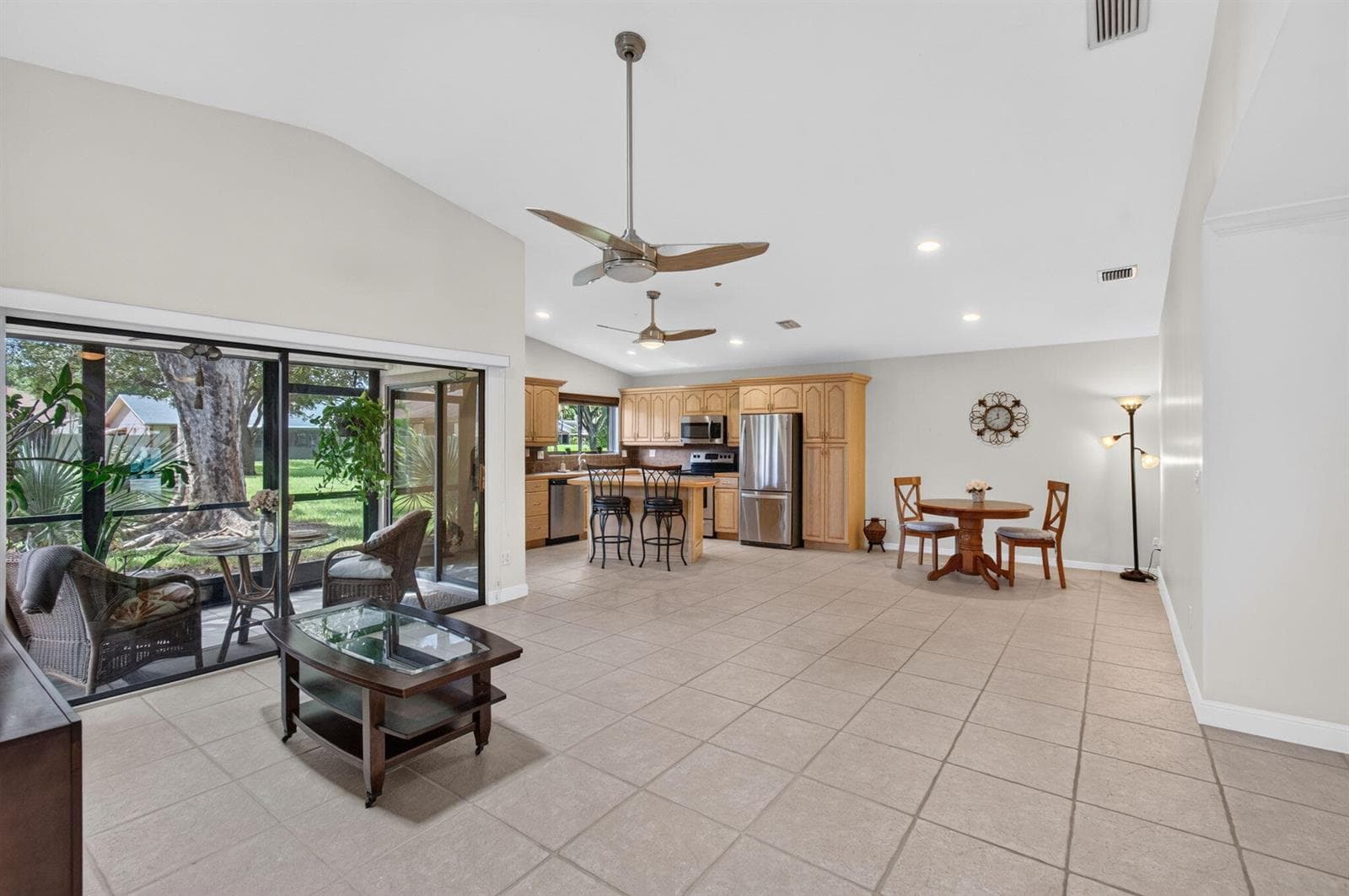 4 Fawlkland Circle, Boynton Beach FL 33426