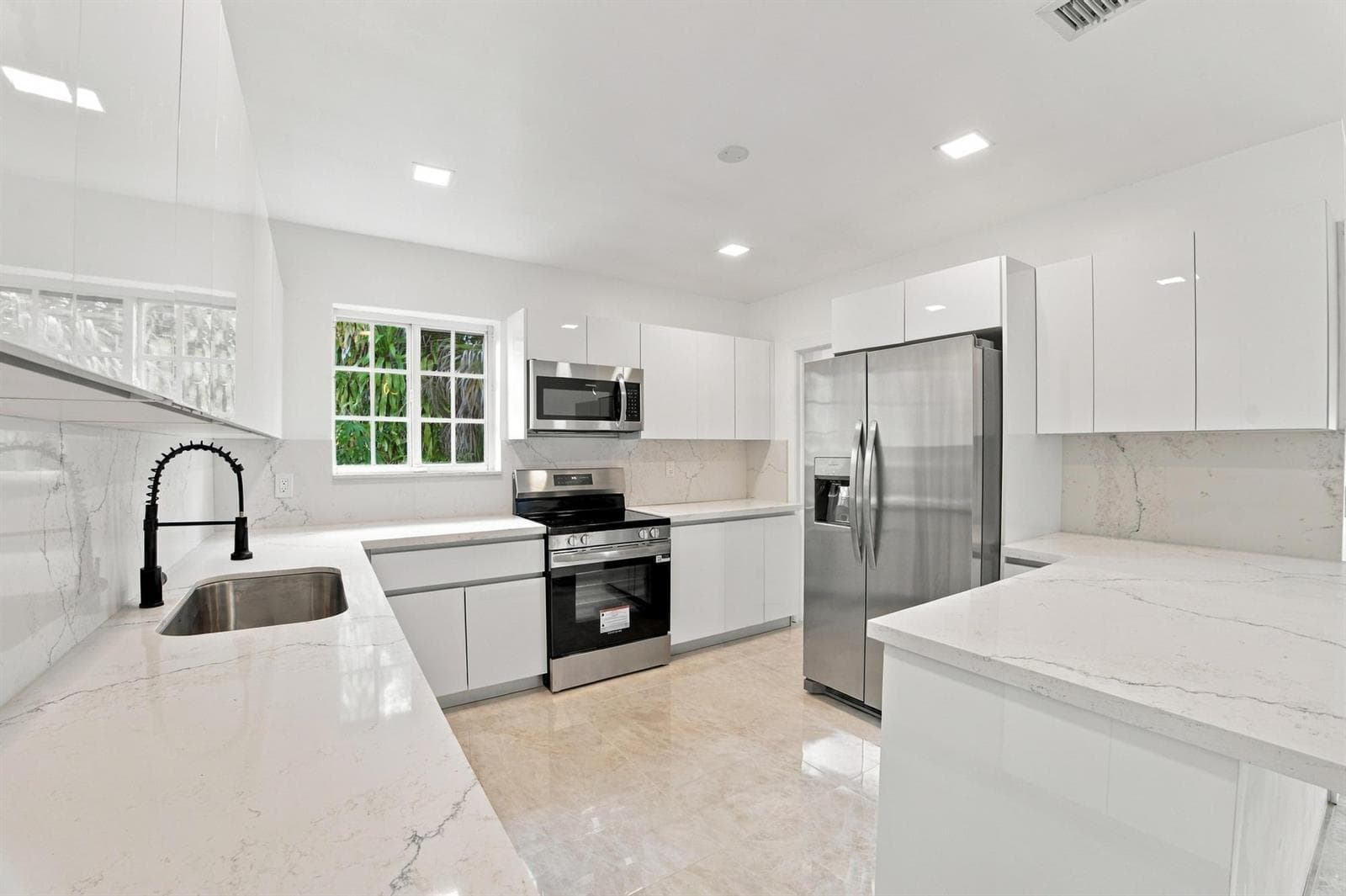 110 NE 152nd Street, Miami FL 33162
