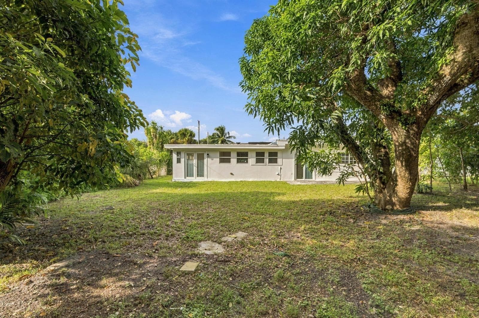 110 NE 152nd Street, Miami FL 33162