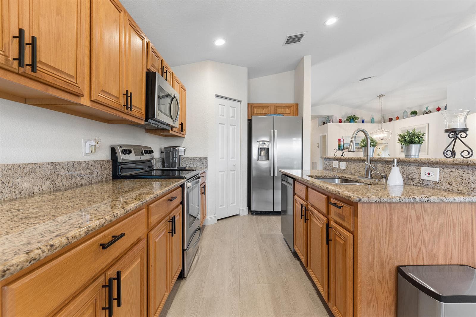 12142 Roma Road, Boynton Beach FL 33437