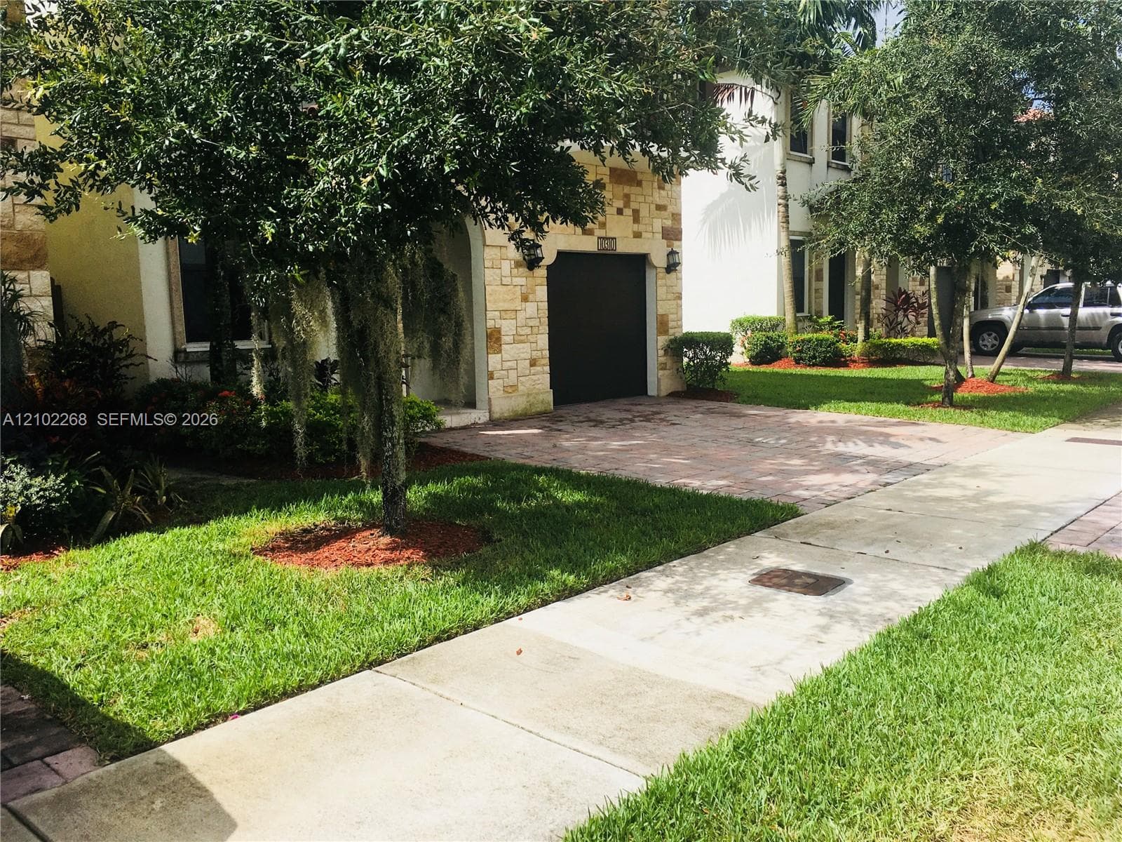 10310 NW 70th Ter, Doral FL 33178