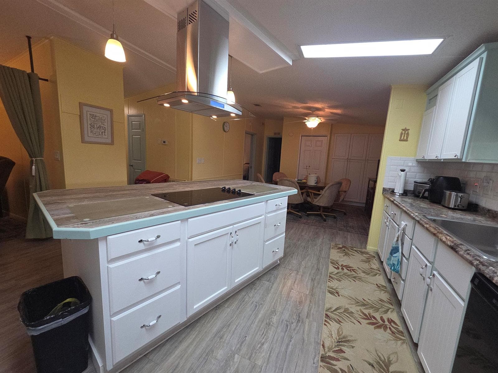 7701 SE SHENANDOAH Drive, Hobe Sound FL 33455