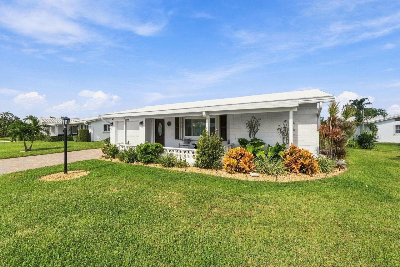 1707 SW 18th Street, Boynton Beach FL 33426