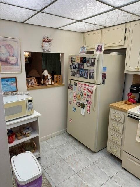 9641 Sunrise Lakes Blvd # 111, Sunrise FL 33322