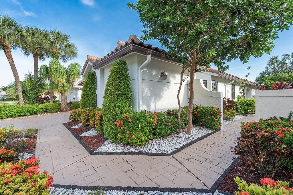 7863 Dundee Lane, Delray Beach FL 33446