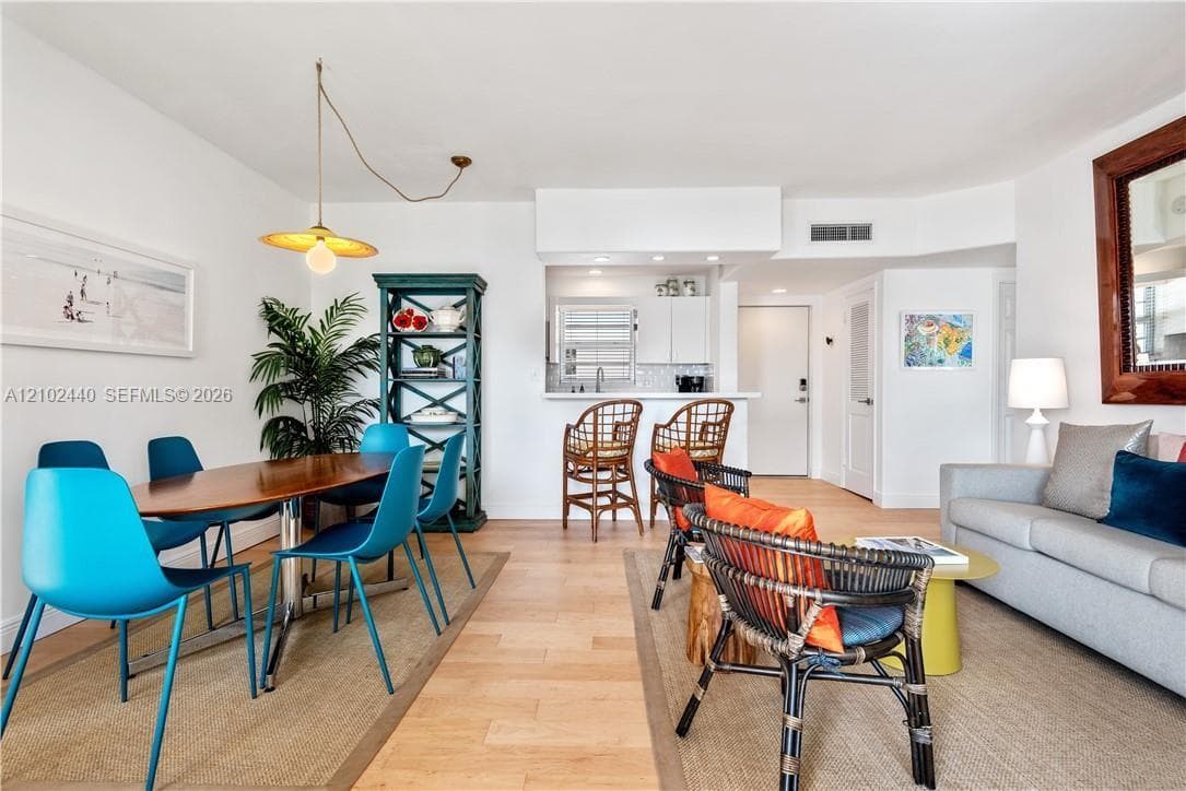 341 N Birch Rd # 209, Fort Lauderdale FL 33304