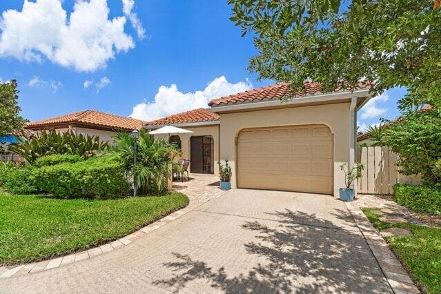 1483 Vía Del Sol, Jupiter FL 33477