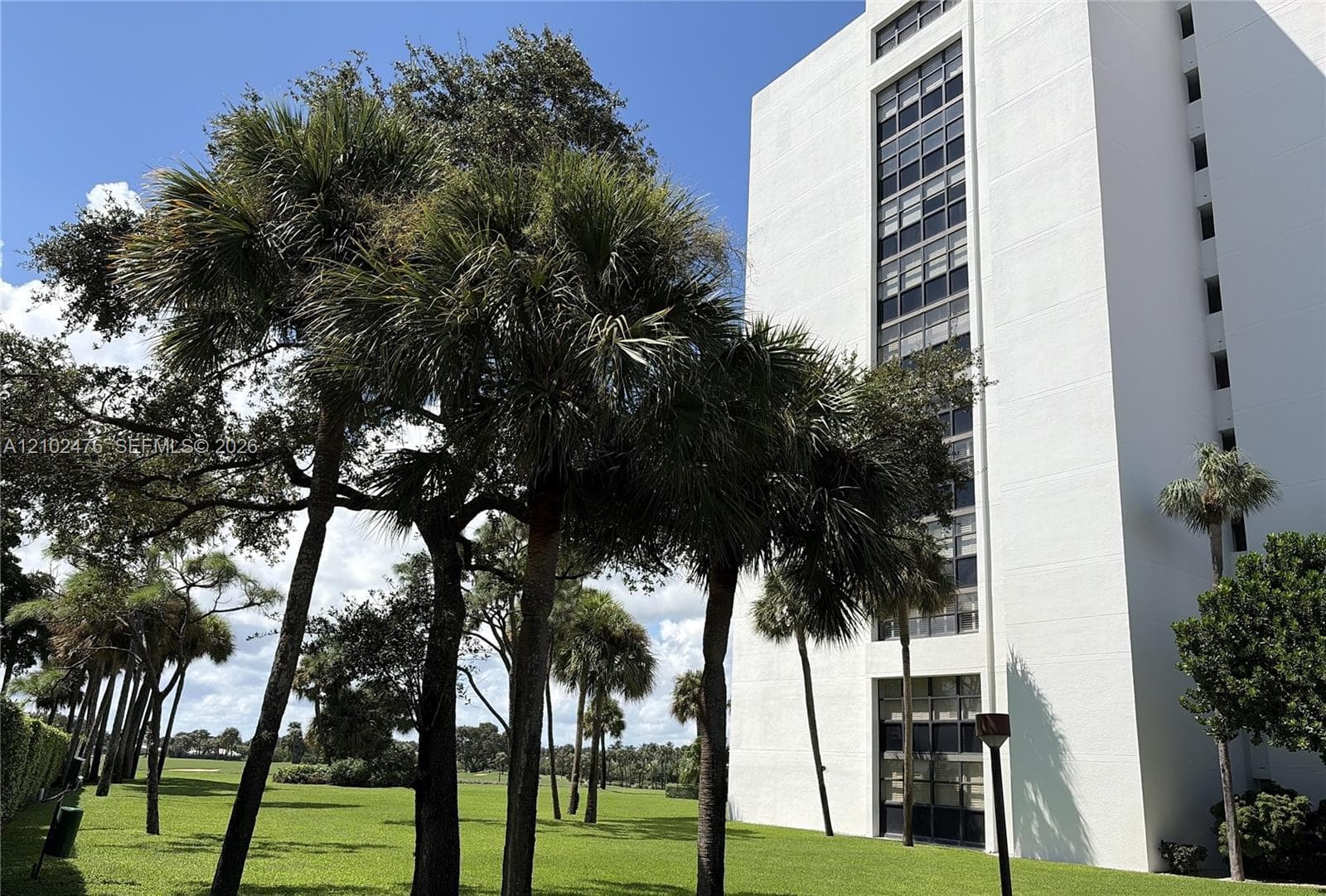356 Golfview Rd # 305, North Palm Beach FL 33408