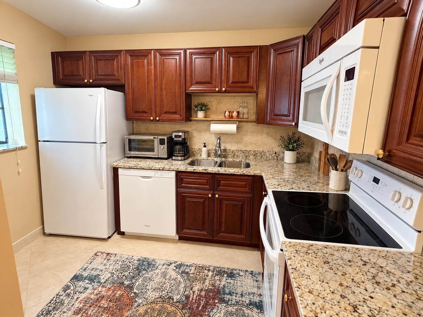 511 Gardens Drive # 203, Pompano Beach FL 33069