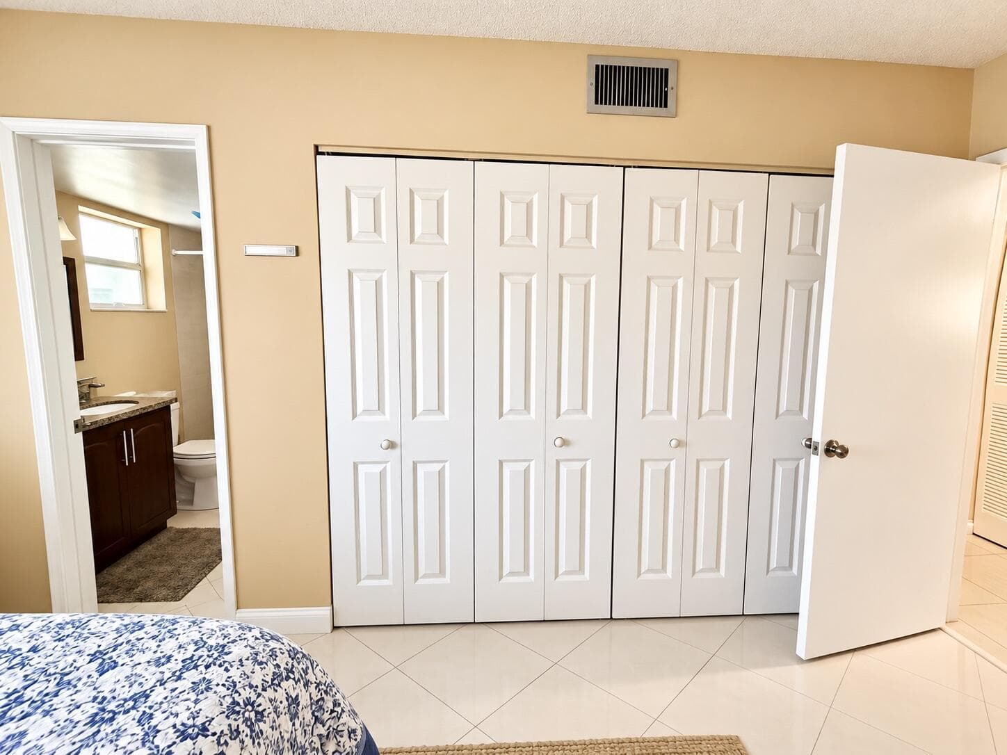 511 Gardens Drive # 203, Pompano Beach FL 33069