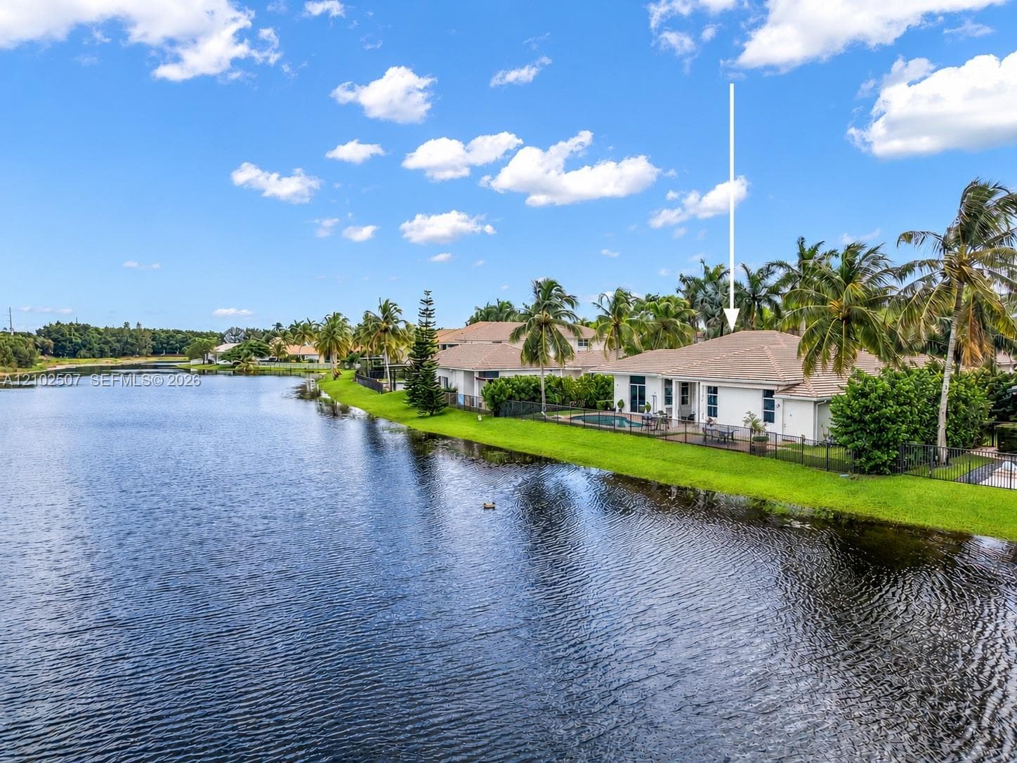 1378 Victoria Isle Dr, Weston FL 33327