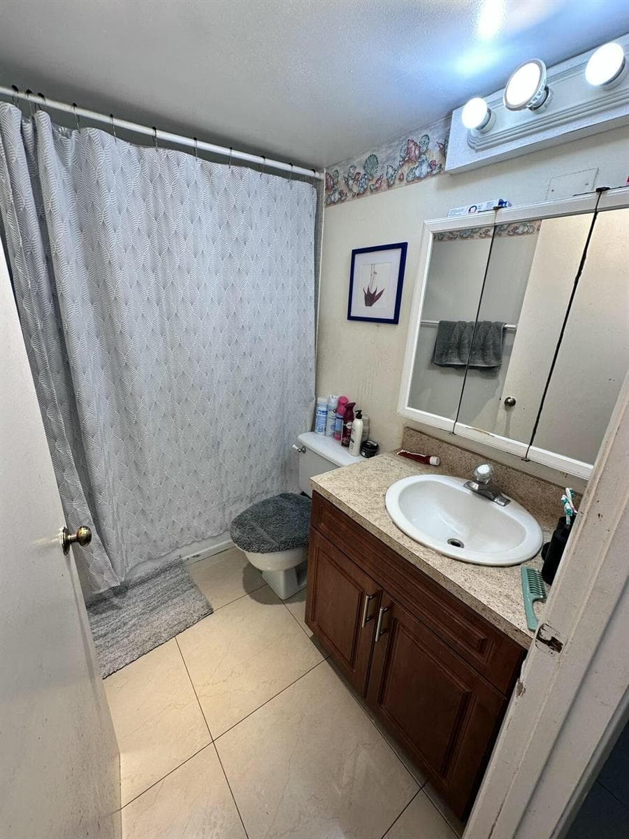 2200 Springdale Boulevard # 303, Palm Springs FL 33461