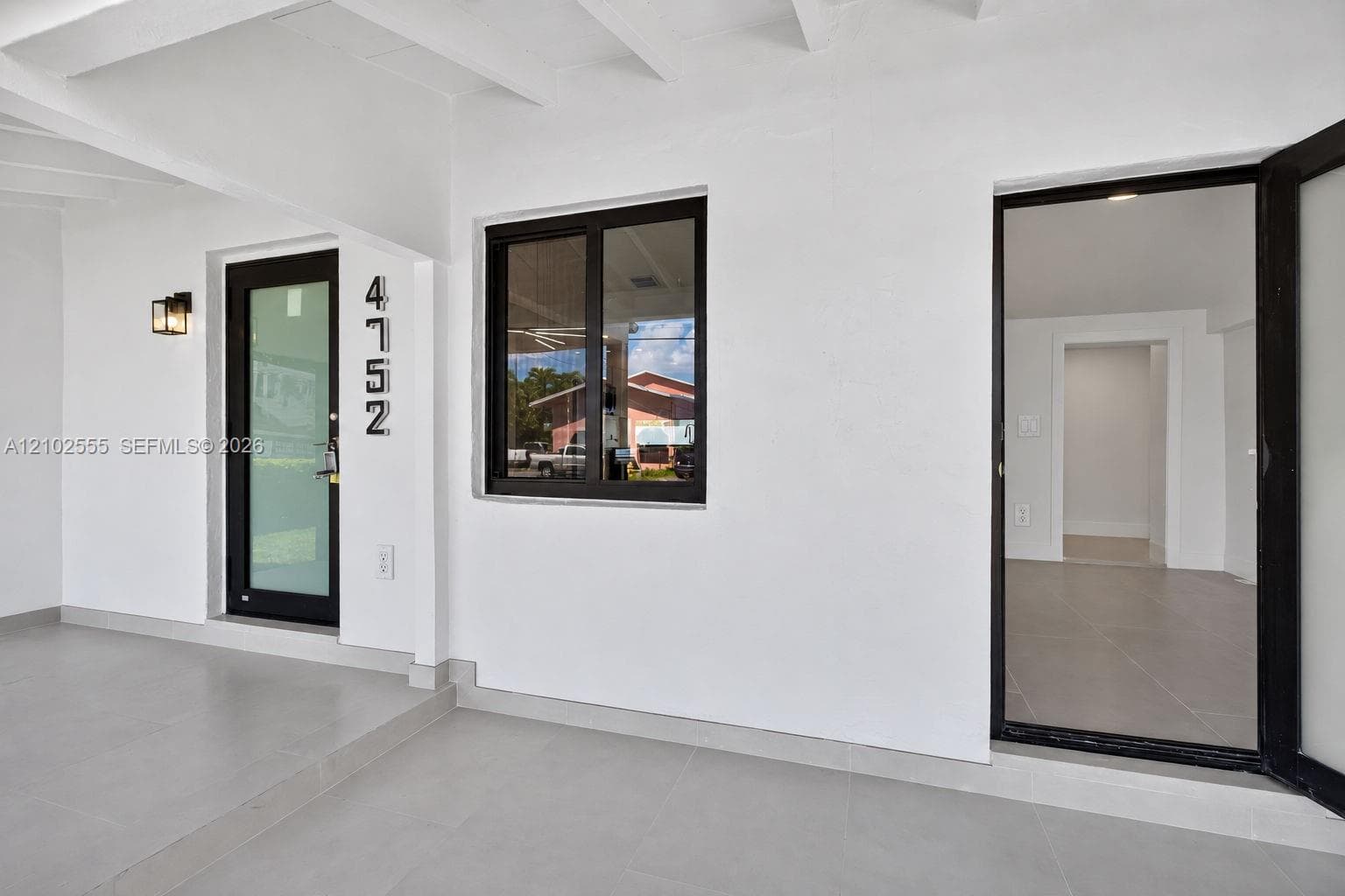 4752 SW 1st St, Miami FL 33134