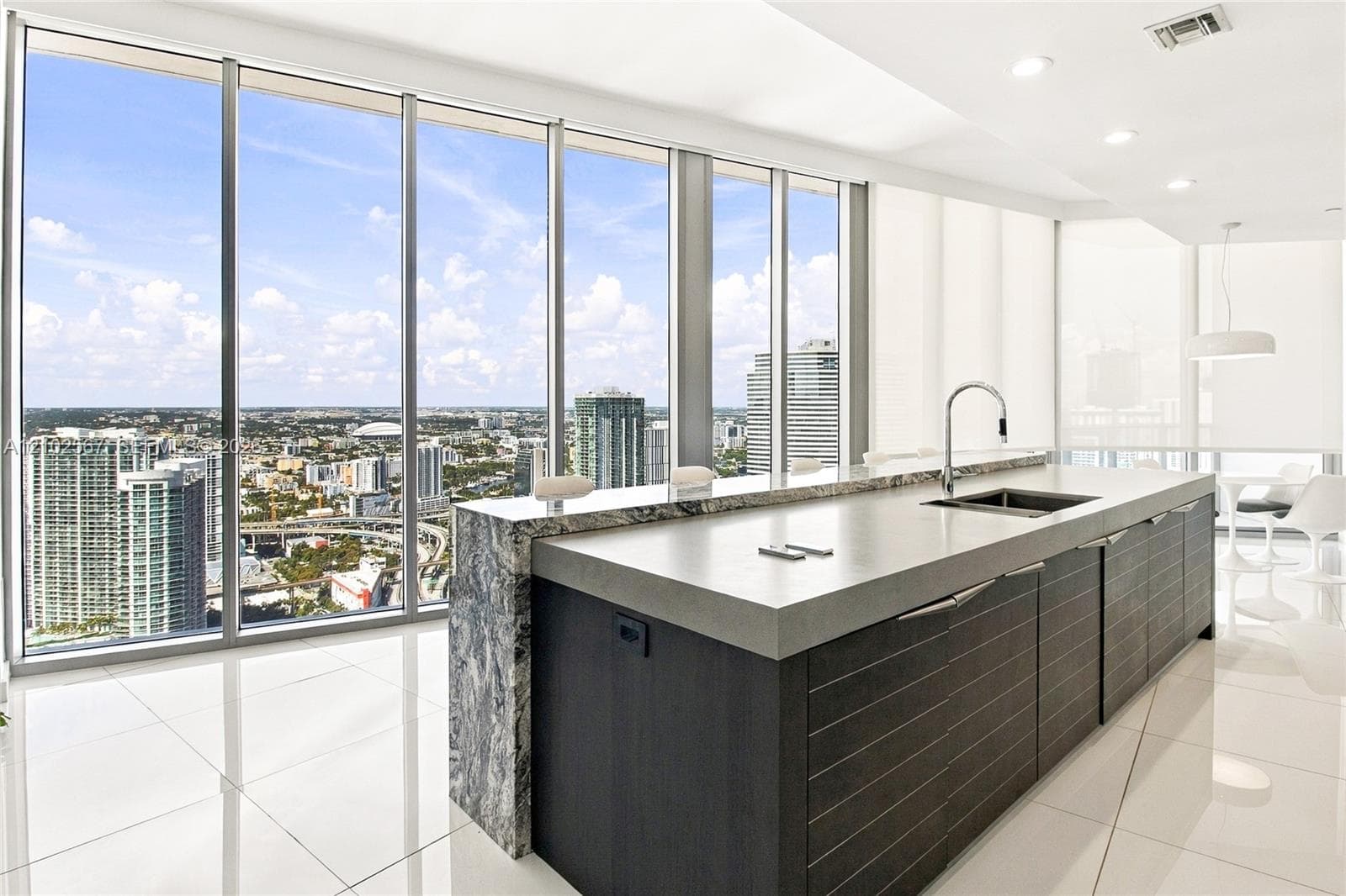 200 Biscayne Boulevard Way # 5302, Miami FL 33131