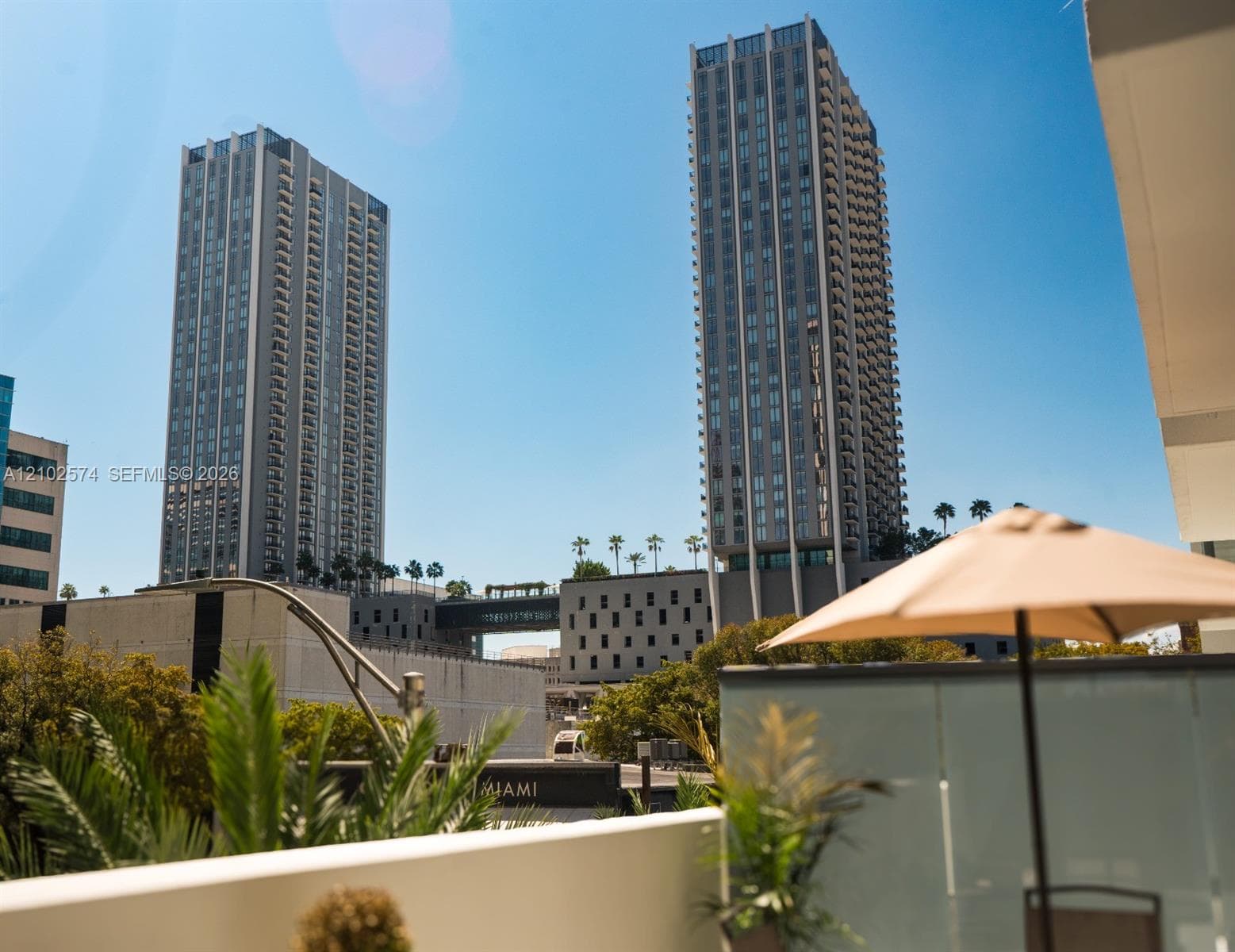 11 NE 6th St # 204, Miami FL 33132