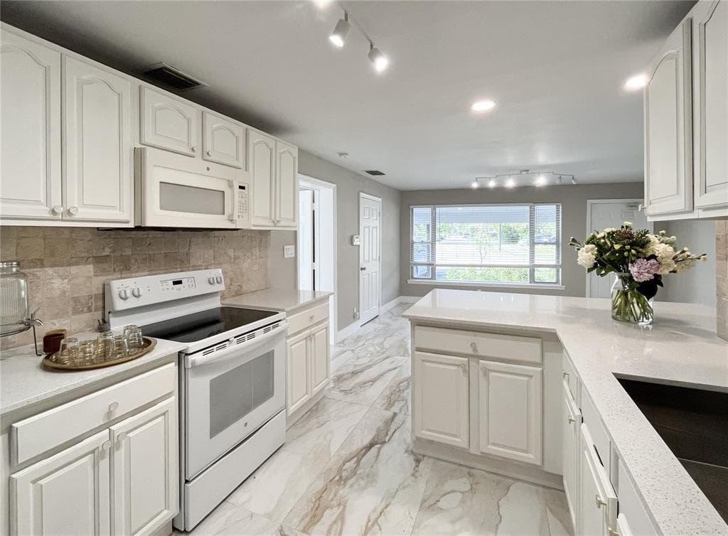 1010 NE 24TH Street, Pompano Beach FL 33064