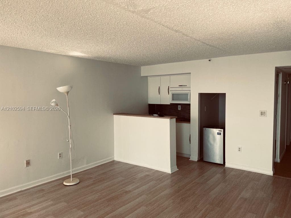 555 NE 15th St # 412, Miami FL 33132