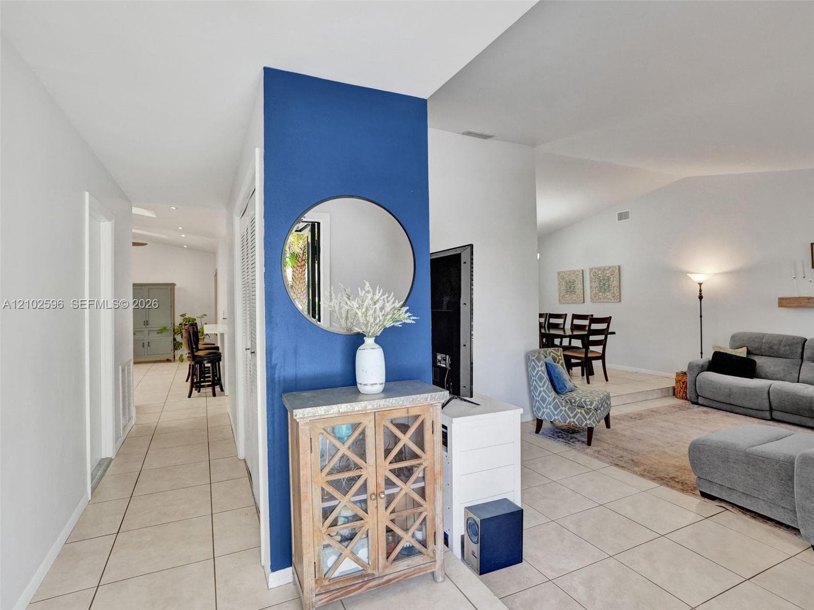 8220 NW 1st St, Coral Springs FL 33071