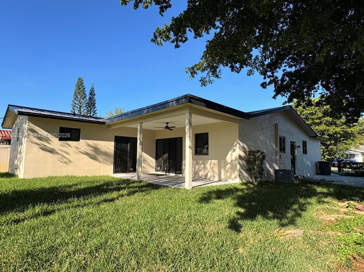 424 3rd, Hallandale Beach FL 33009