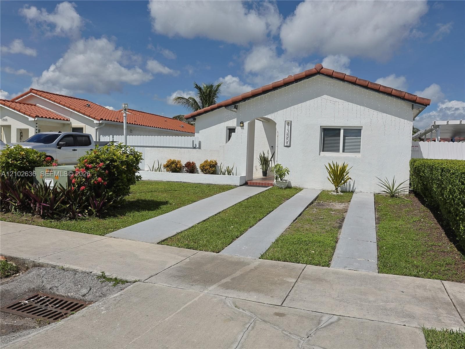 13555 SW 38th Ln, Miami FL 33175