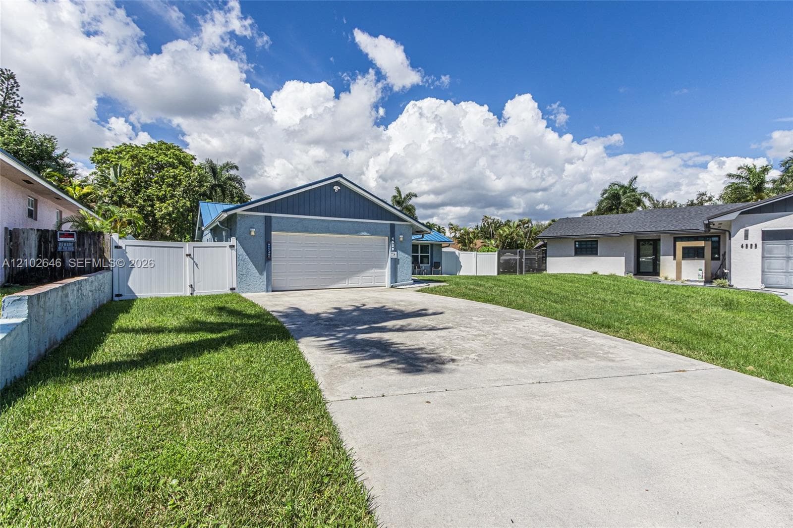 4539 SW 28th Way, Dania Beach FL 33312