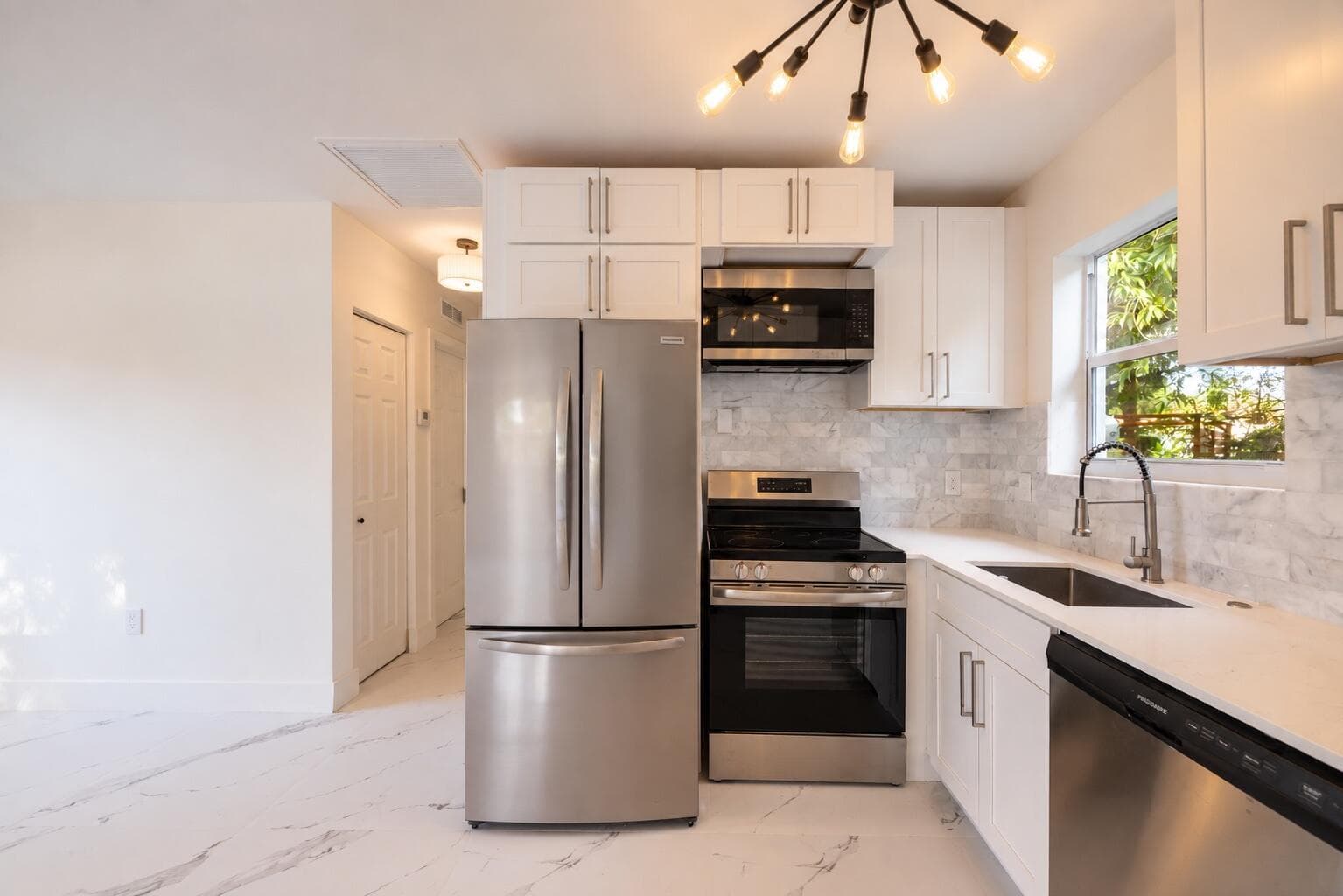 3370 NW 9th Street, Lauderhill FL 33311