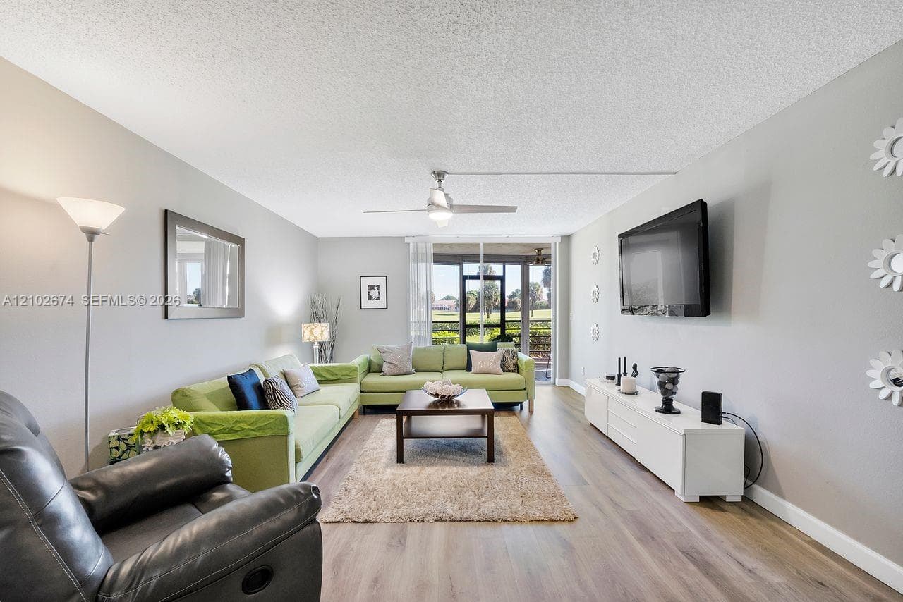 23249 N Barwood Ln N # 102, Boca Raton FL 33428